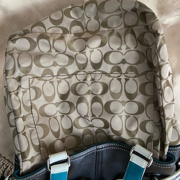 Coach Blk/White Shoulder Bag - Picture 7 of 9